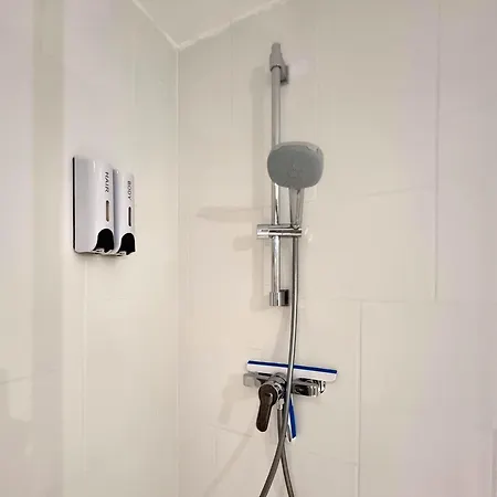 Le - Rez De Jardin *