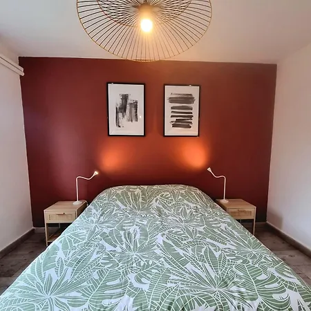 Le - Rez De Jardin Apartment